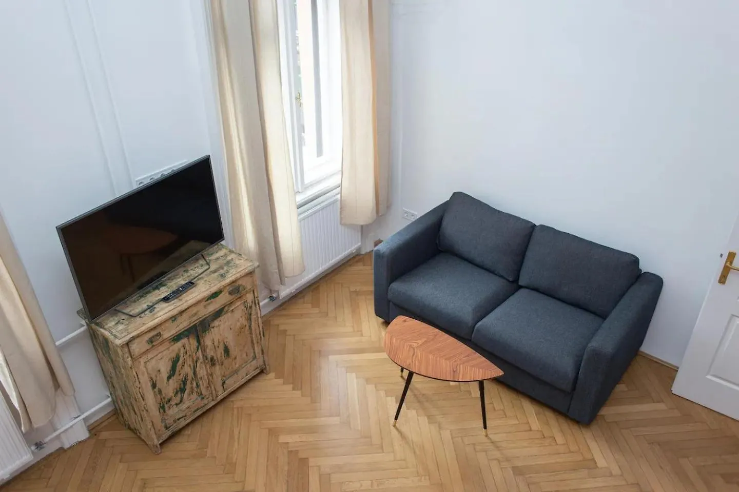 Budapestayz - Izabella Studios 0*, Budapest Magyarország