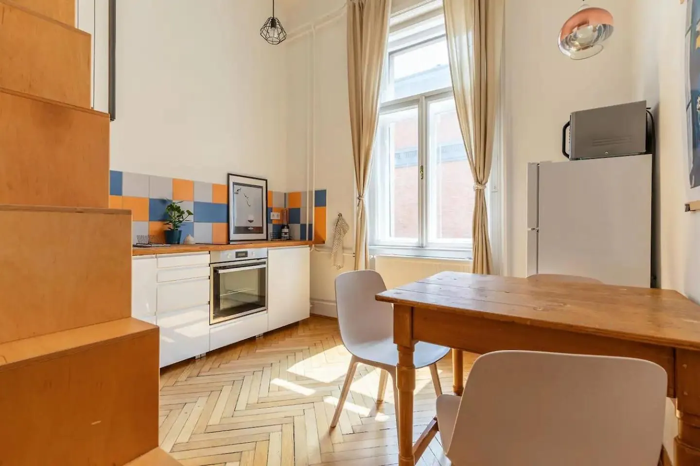Budapestayz - Izabella Studios 0*, Budapest